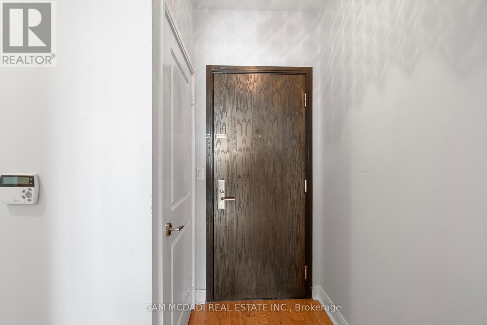 911 - 80 Absolute Avenue, Mississauga, Ontario  L4Z 0A5 - Photo 4 - W12456156