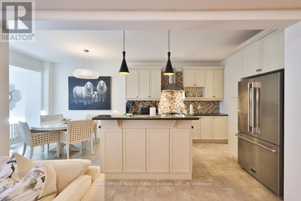 3294 Robert Brown Boulevard, Oakville, Ontario  L6M 0N7 - Photo 11 - W12456218