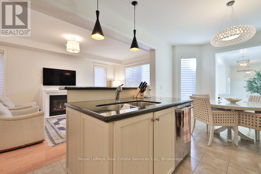 3294 Robert Brown Boulevard, Oakville, Ontario  L6M 0N7 - Photo 13 - W12456218