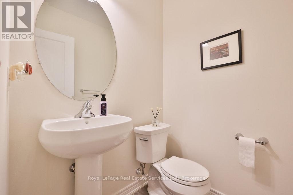 3294 Robert Brown Boulevard, Oakville, Ontario  L6M 0N7 - Photo 21 - W12456218