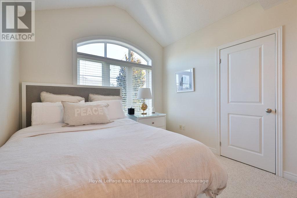 3294 Robert Brown Boulevard, Oakville, Ontario  L6M 0N7 - Photo 32 - W12456218