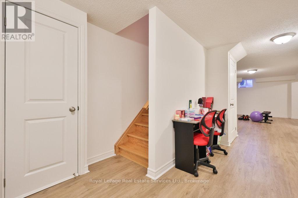 3294 Robert Brown Boulevard, Oakville, Ontario  L6M 0N7 - Photo 34 - W12456218