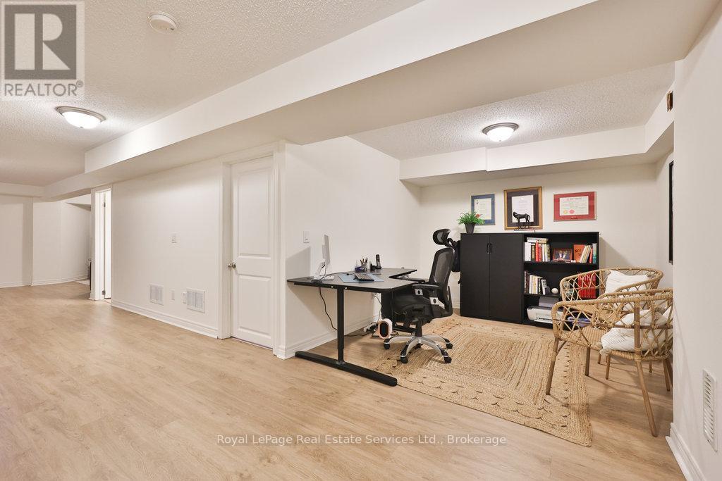 3294 Robert Brown Boulevard, Oakville, Ontario  L6M 0N7 - Photo 36 - W12456218