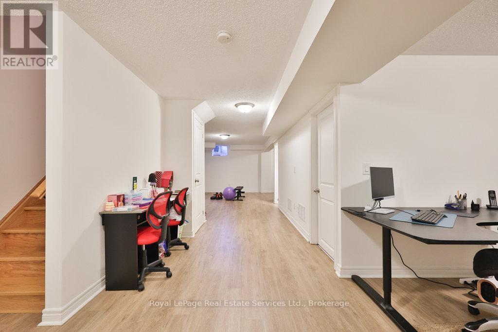3294 Robert Brown Boulevard, Oakville, Ontario  L6M 0N7 - Photo 37 - W12456218