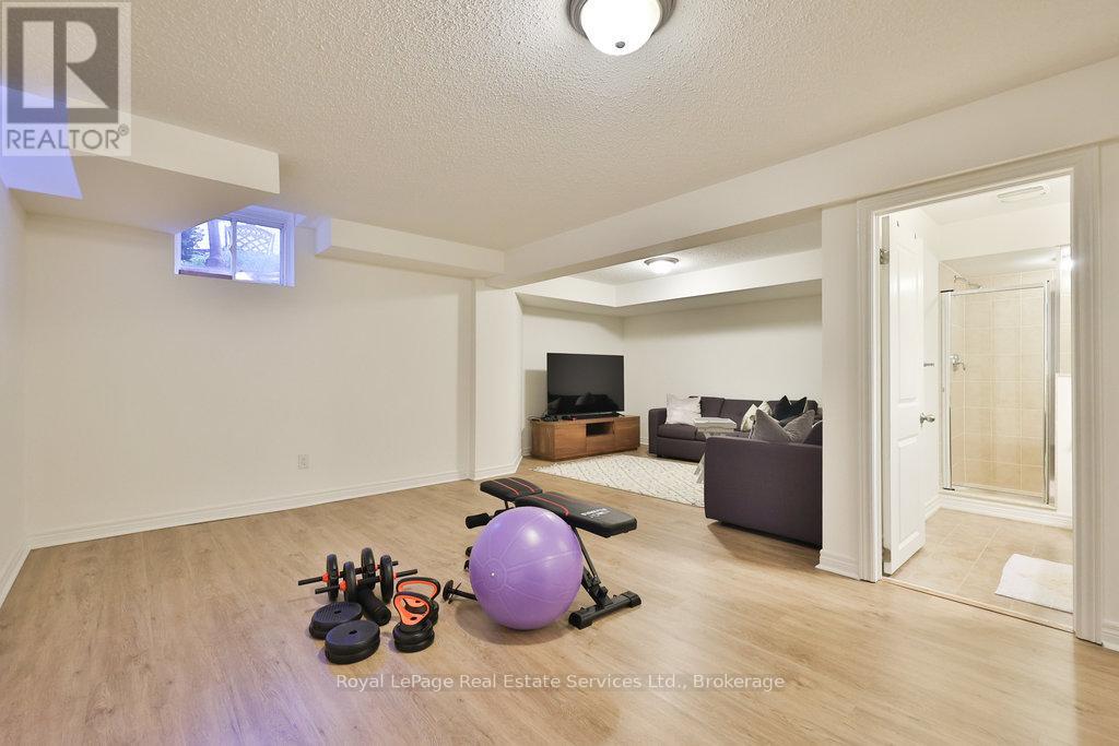 3294 Robert Brown Boulevard, Oakville, Ontario  L6M 0N7 - Photo 38 - W12456218