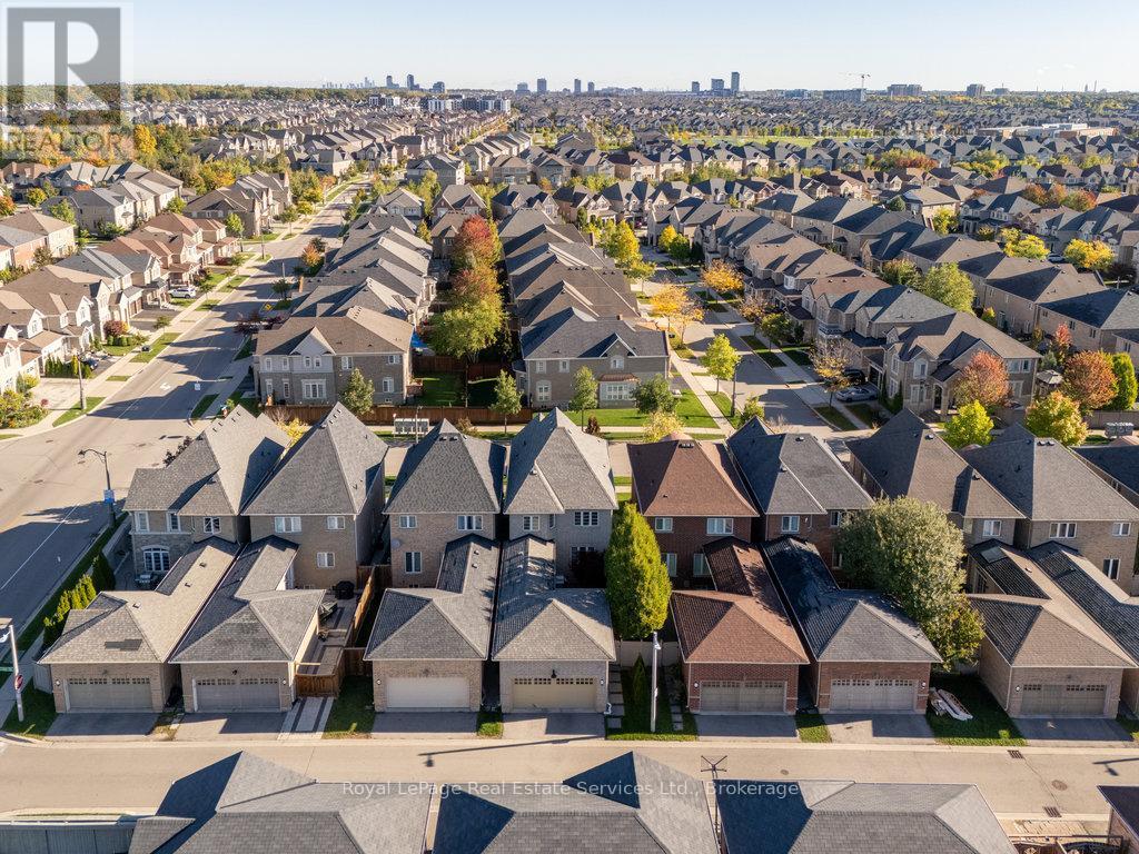 3294 Robert Brown Boulevard, Oakville, Ontario  L6M 0N7 - Photo 47 - W12456218