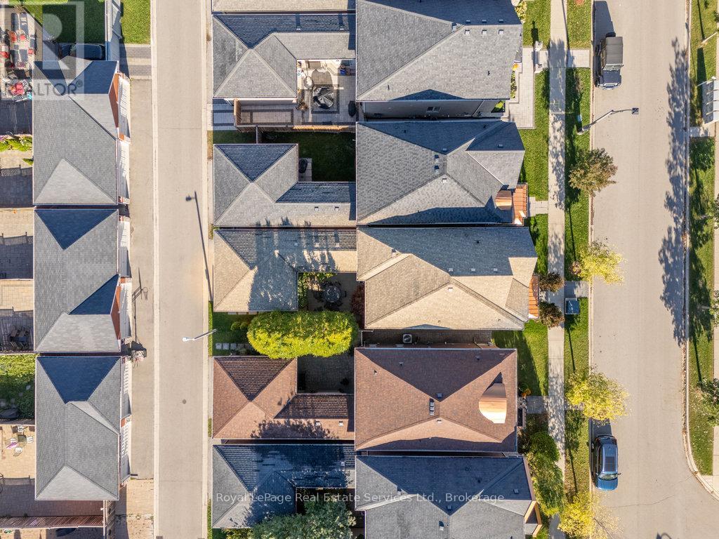 3294 Robert Brown Boulevard, Oakville, Ontario  L6M 0N7 - Photo 48 - W12456218