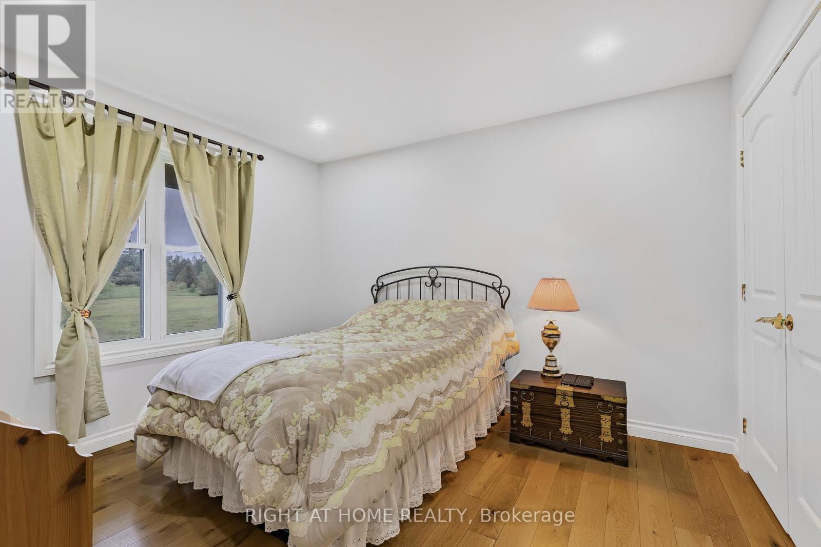 371 Digby Laxton Boundary Road, Kawartha Lakes, Ontario  K0M 2B0 - Photo 13 - X12456064