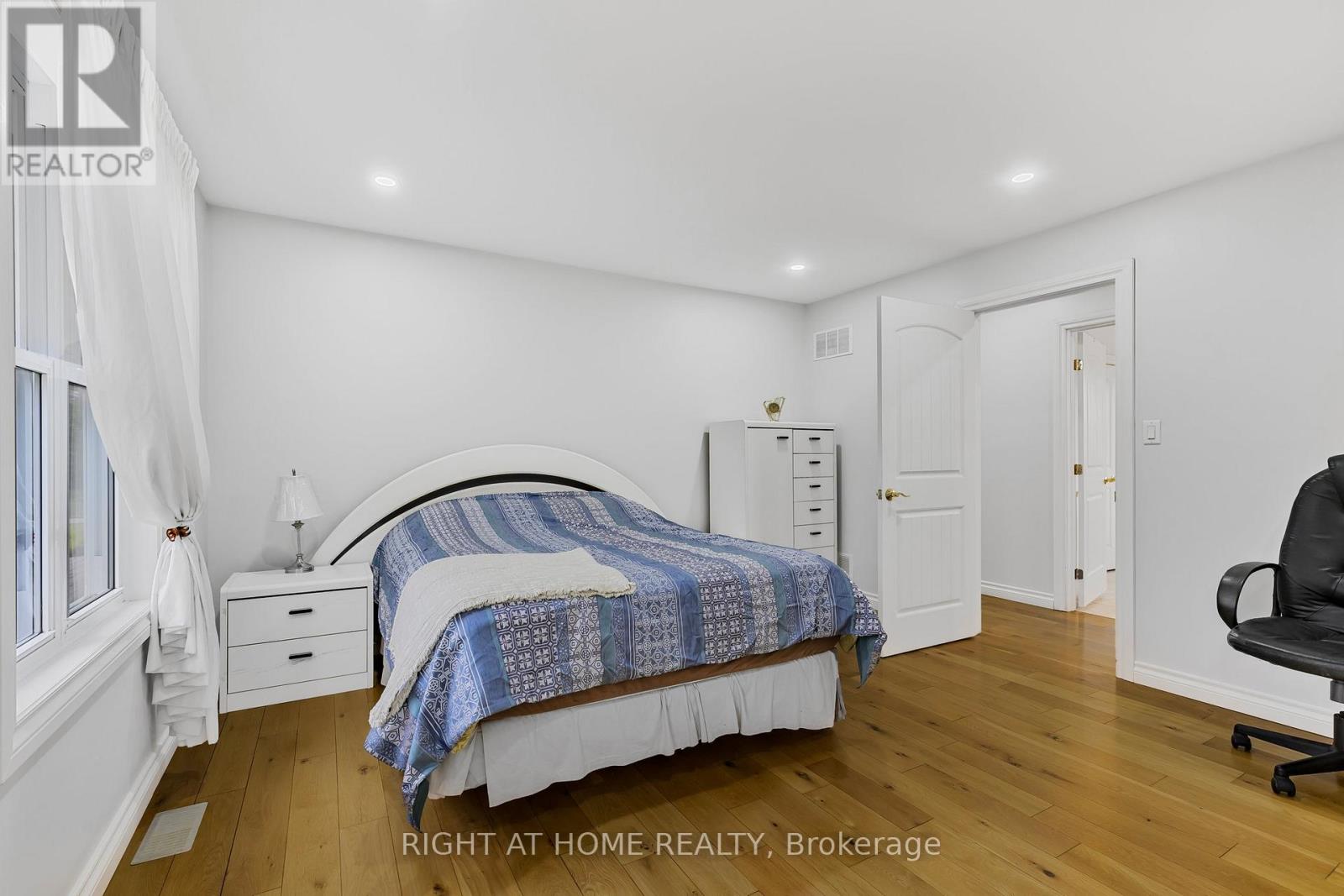 371 Digby Laxton Boundary Road, Kawartha Lakes, Ontario  K0M 2B0 - Photo 14 - X12456064