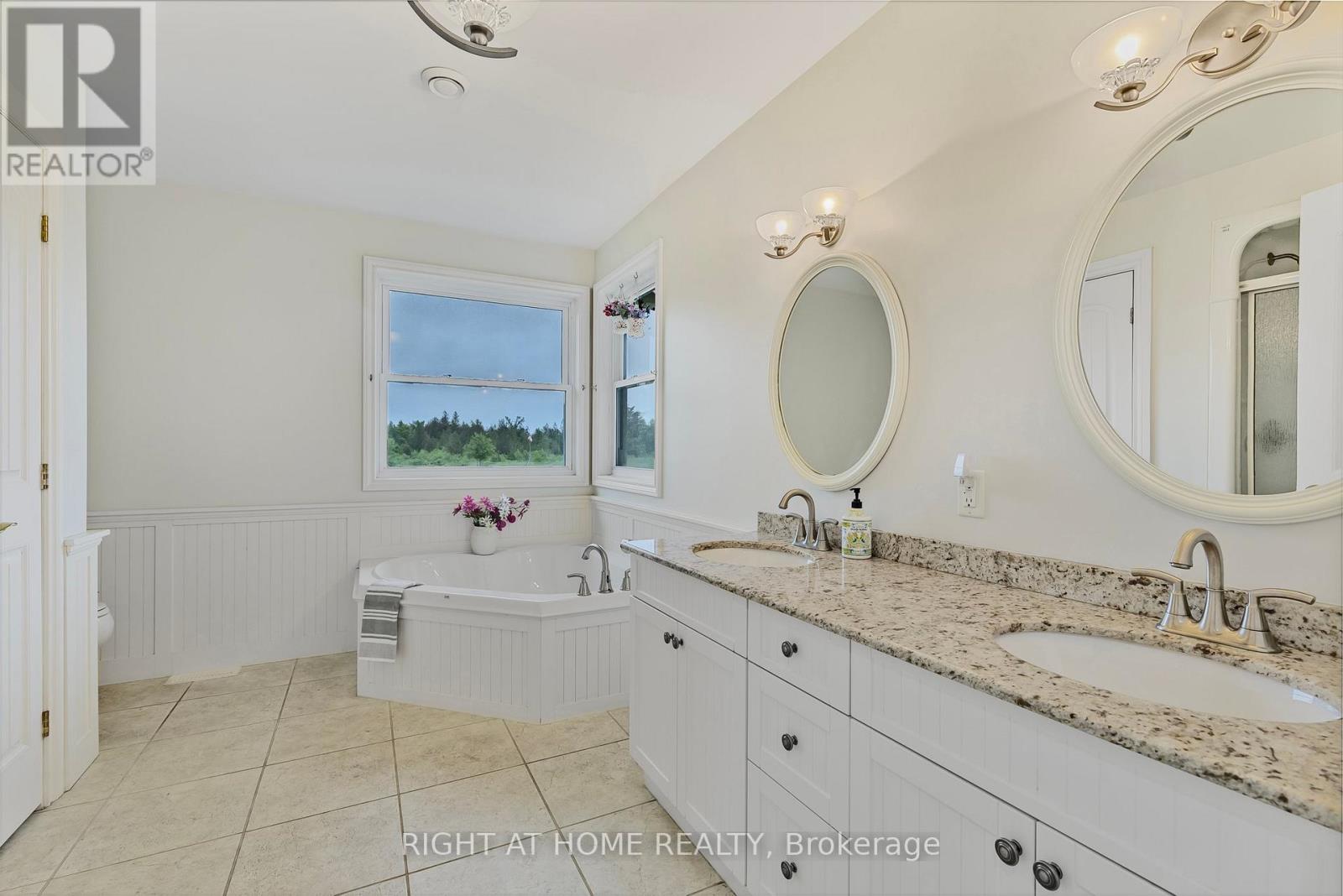 371 Digby Laxton Boundary Road, Kawartha Lakes, Ontario  K0M 2B0 - Photo 16 - X12456064