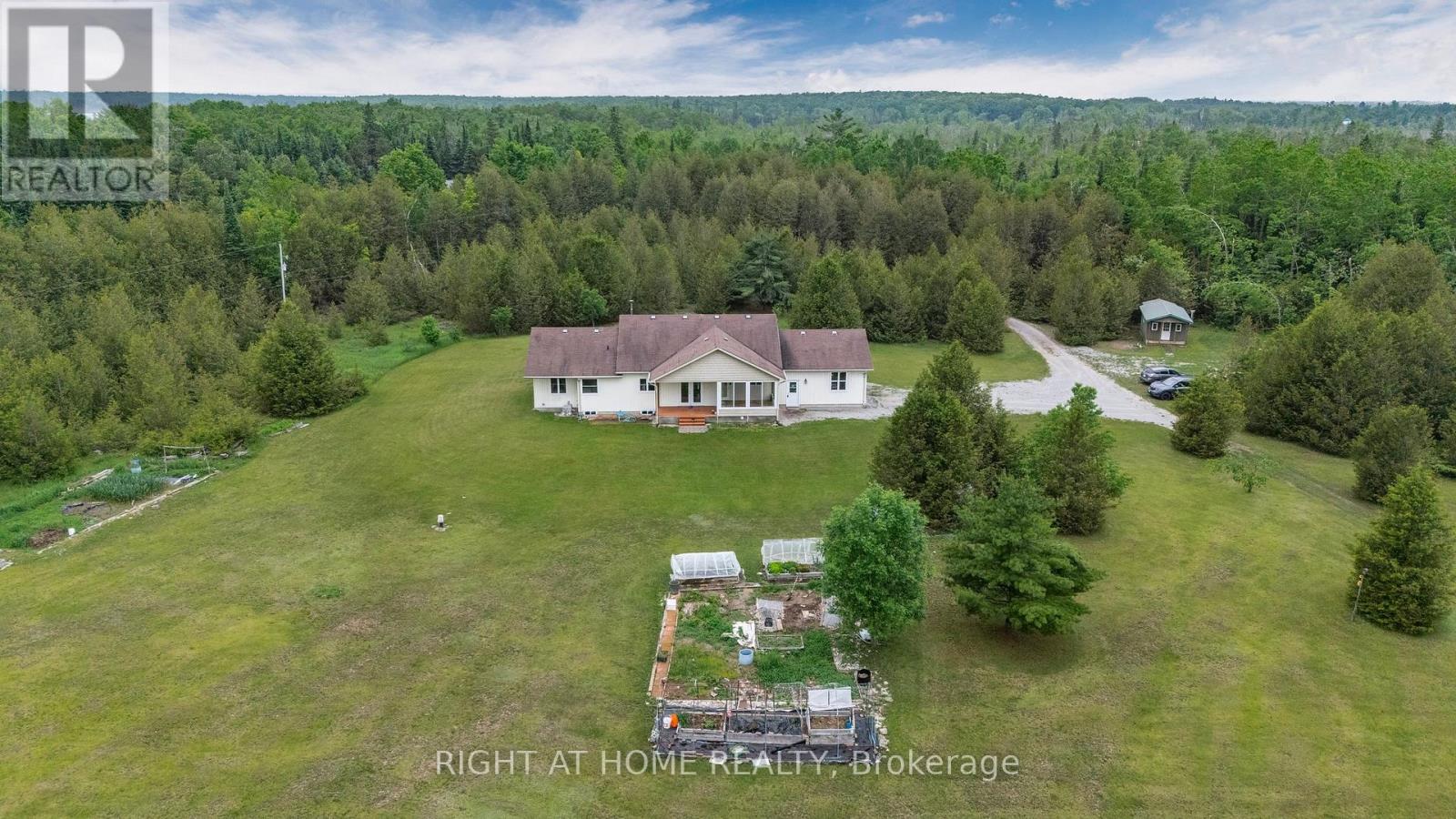 371 Digby Laxton Boundary Road, Kawartha Lakes, Ontario  K0M 2B0 - Photo 21 - X12456064