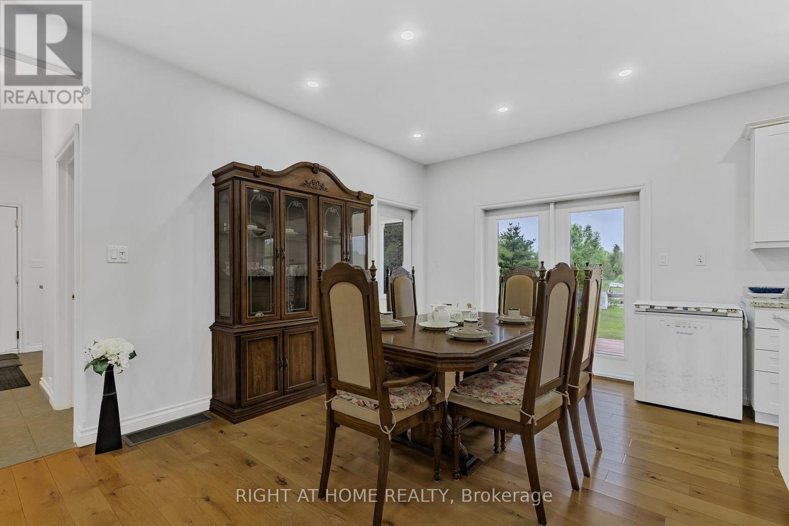 371 Digby Laxton Boundary Road, Kawartha Lakes, Ontario  K0M 2B0 - Photo 9 - X12456064