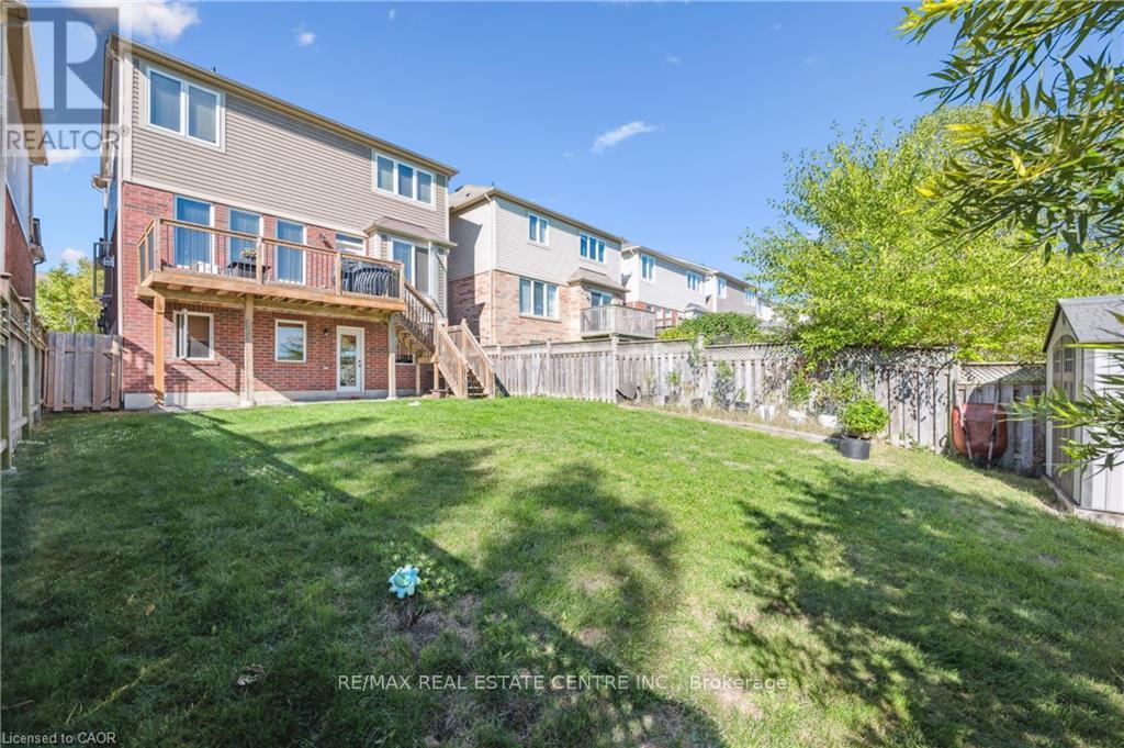 88 Fletcher Circle, Waterloo, Ontario  N3C 0B6 - Photo 35 - X12456084
