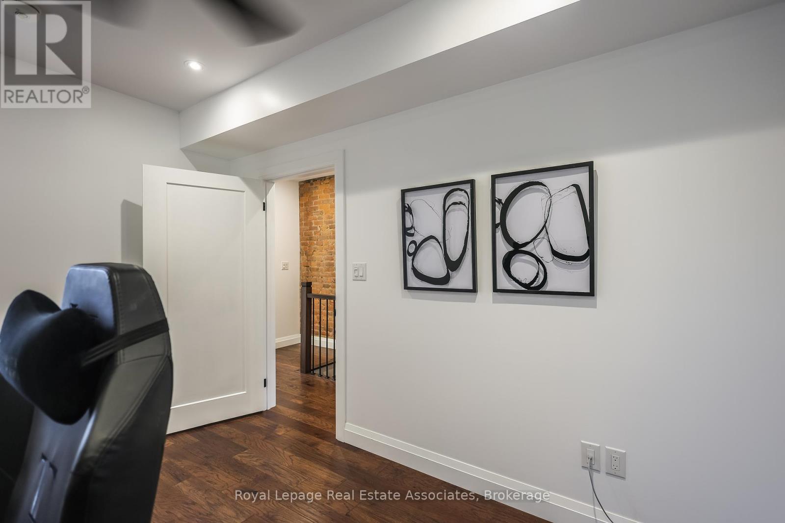211 John Street N, Hamilton, Ontario  L8L 4P4 - Photo 24 - X12456087