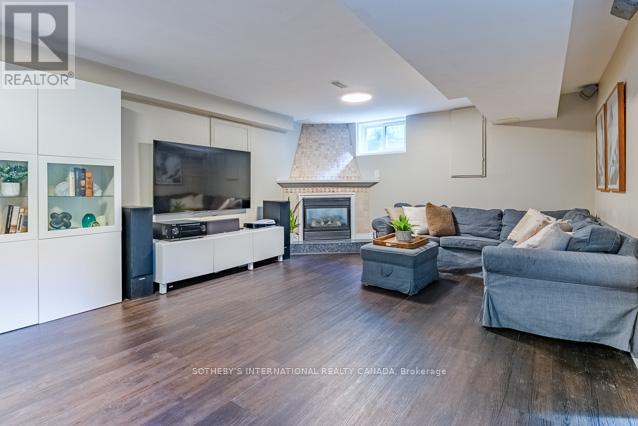 32 Parker Avenue, Hamilton, Ontario  L9G 1A7 - Photo 20 - X12456094