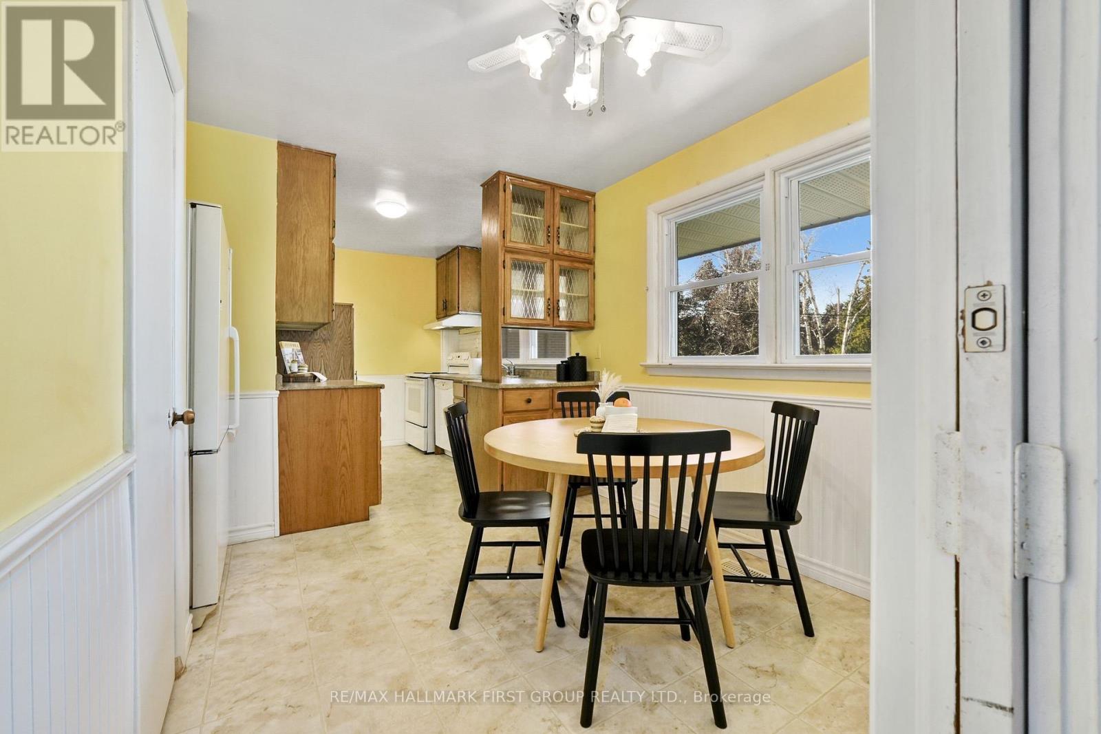 323 Nickerson Drive, Cobourg, Ontario  K9A 1A7 - Photo 11 - X12456128