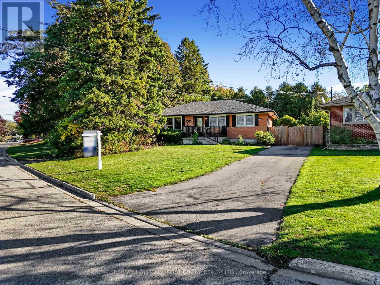 323 Nickerson Drive, Cobourg, Ontario  K9A 1A7 - Photo 2 - X12456128