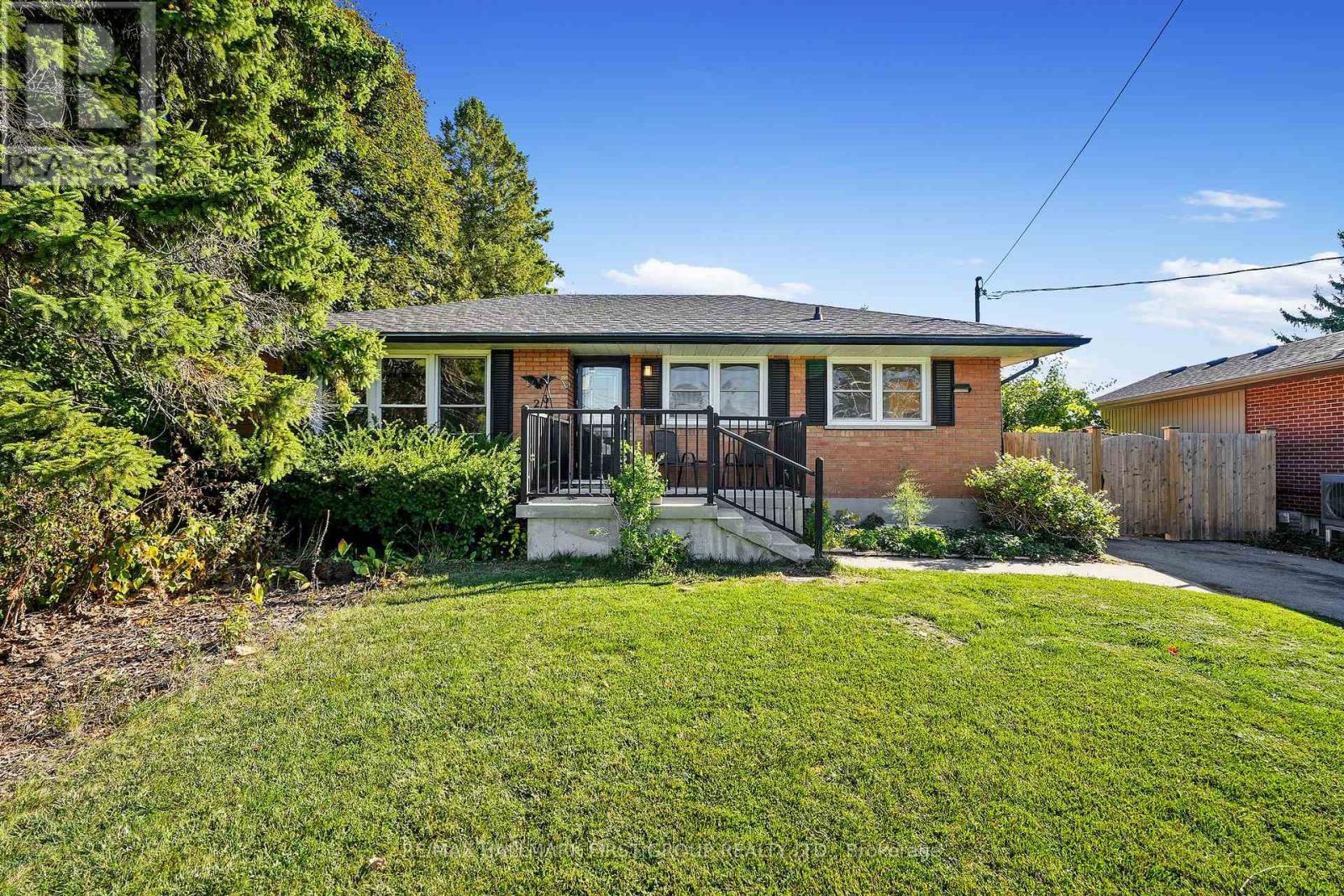 323 Nickerson Drive, Cobourg, Ontario  K9A 1A7 - Photo 3 - X12456128