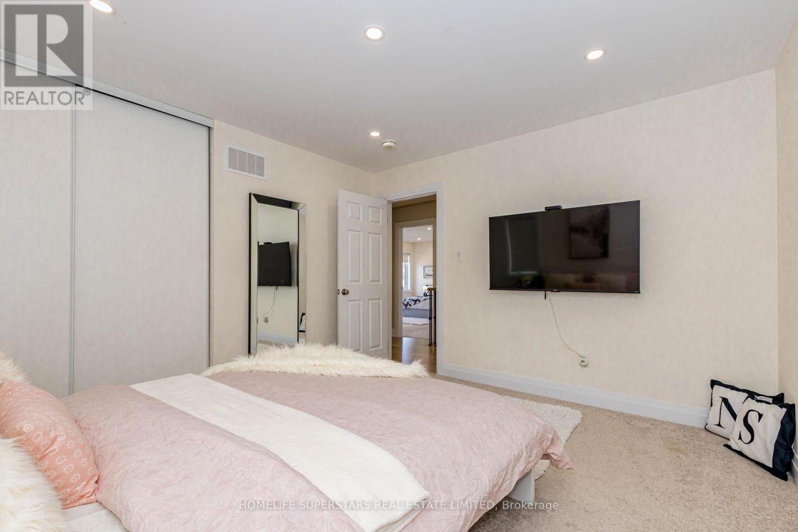 108 Oak Avenue E, Brant, Ontario  N3L 0J6 - Photo 39 - X12456187