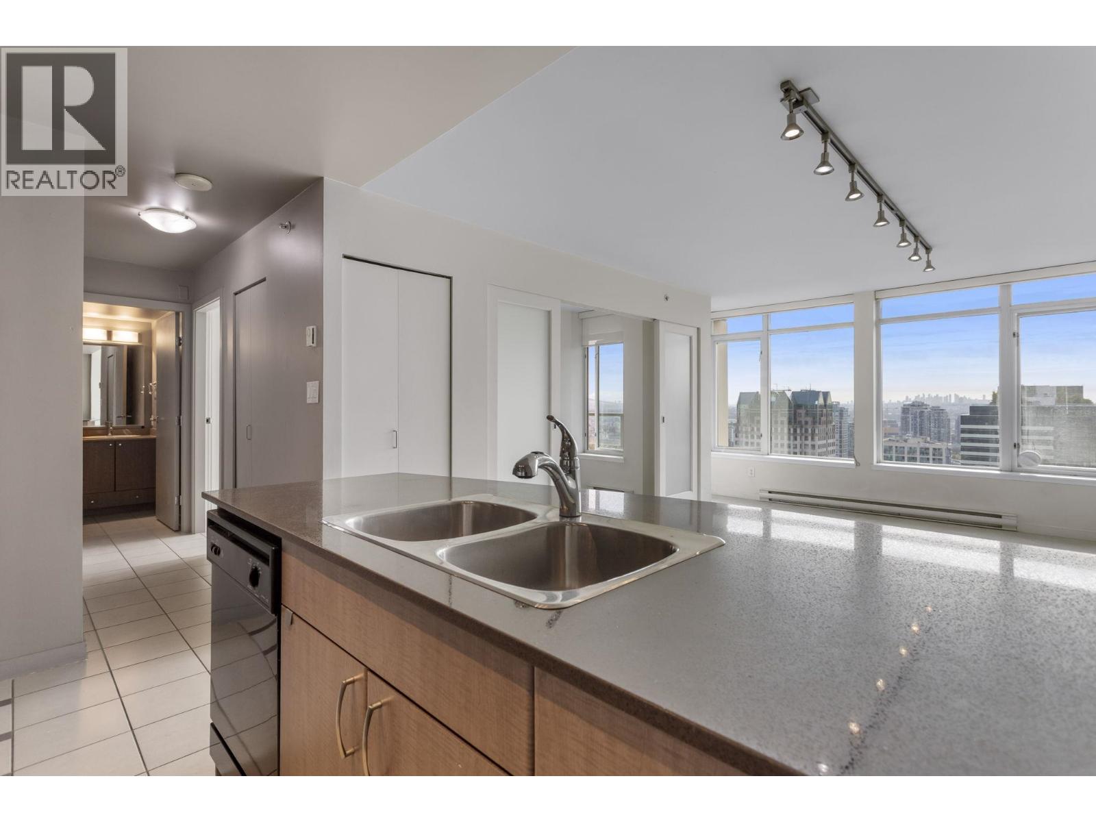 2613 610 Granville Street, Vancouver, British Columbia  V6C 3T3 - Photo 11 - R3057364