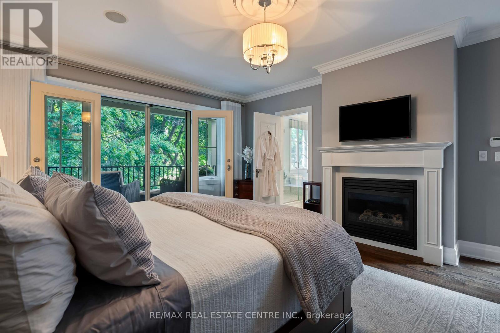 14 St. Phillips Road, Toronto, Ontario  M9P 2N6 - Photo 27 - W12407129