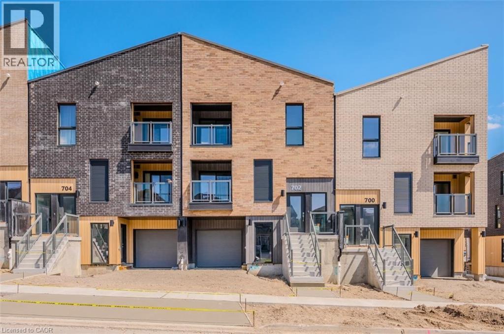 704 Benninger Drive, Kitchener, Ontario  N2E 0H8 - Photo 1 - 40774222