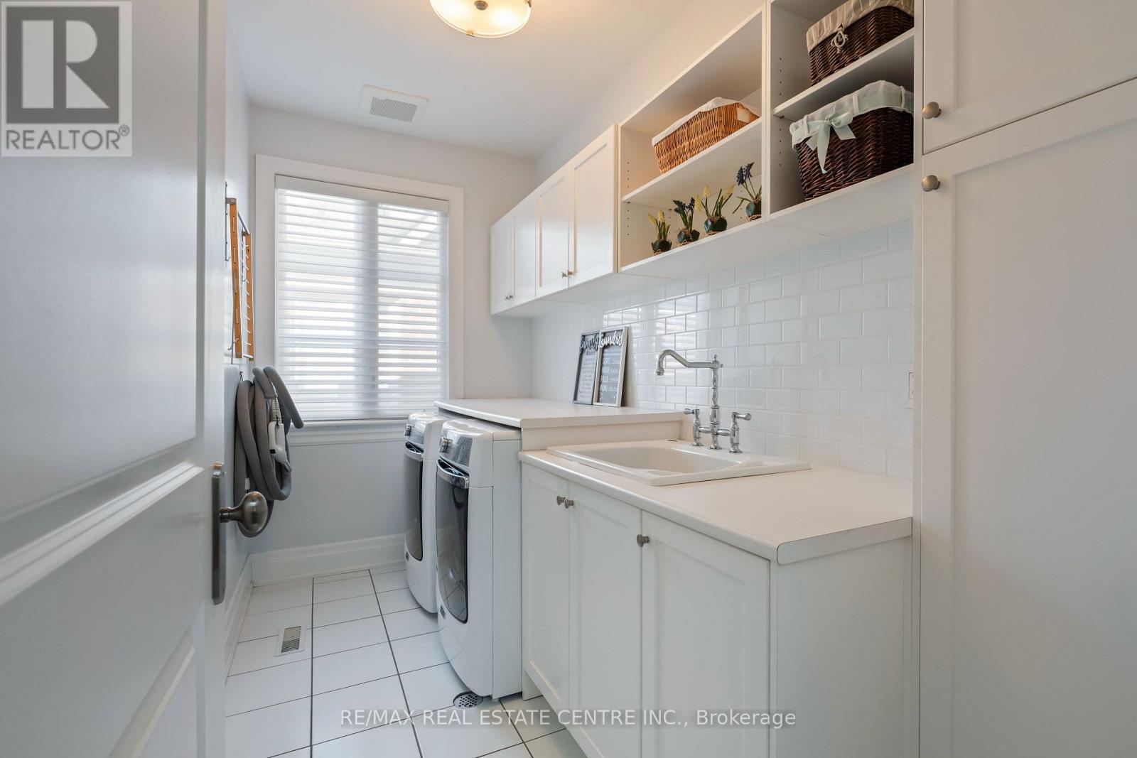 14 St. Phillips Road, Toronto, Ontario  M9P 2N6 - Photo 35 - W12407129