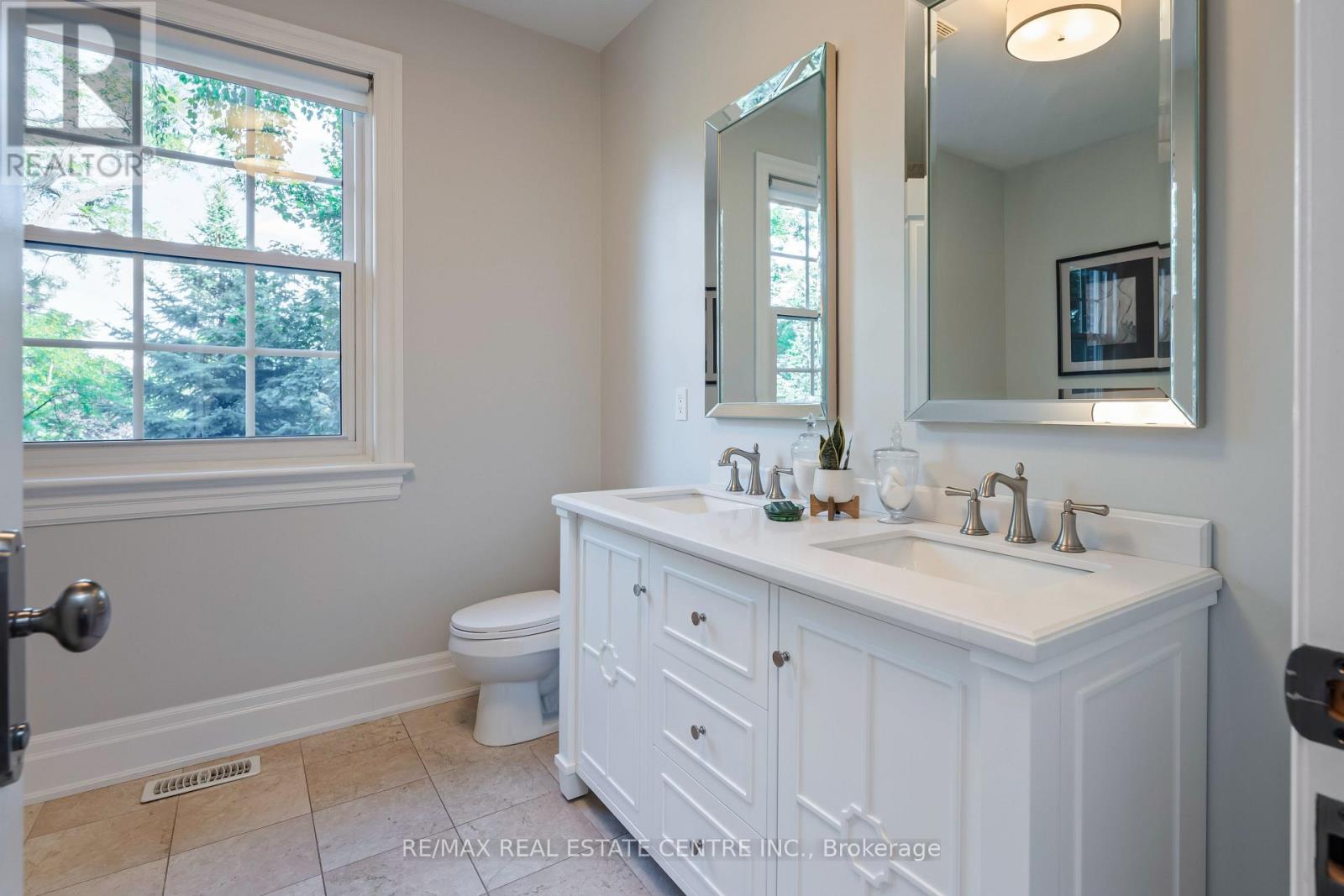 14 St. Phillips Road, Toronto, Ontario  M9P 2N6 - Photo 39 - W12407129