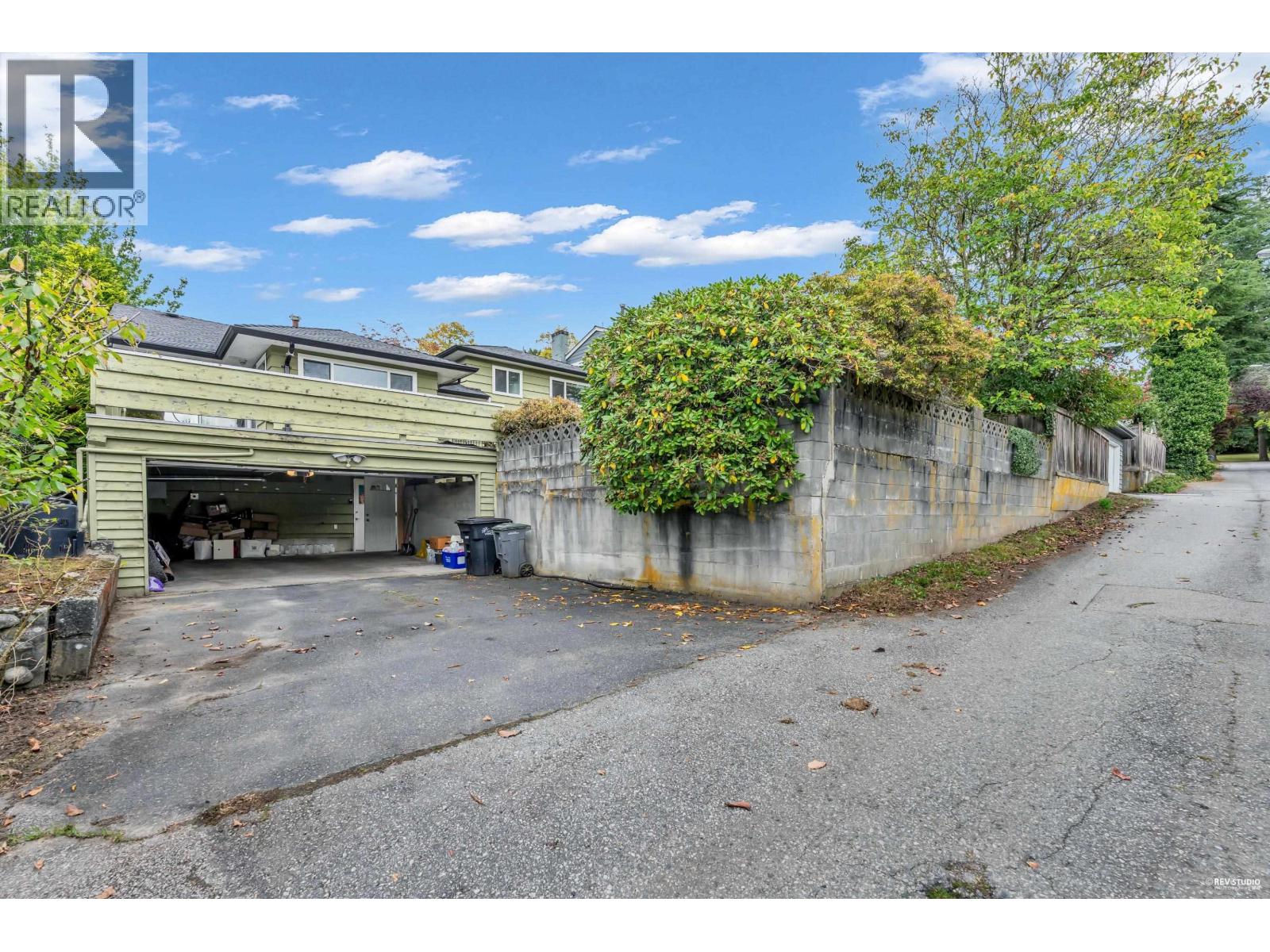 2056 W 29th Avenue, Vancouver, British Columbia  V6J 3A1 - Photo 37 - R3057375