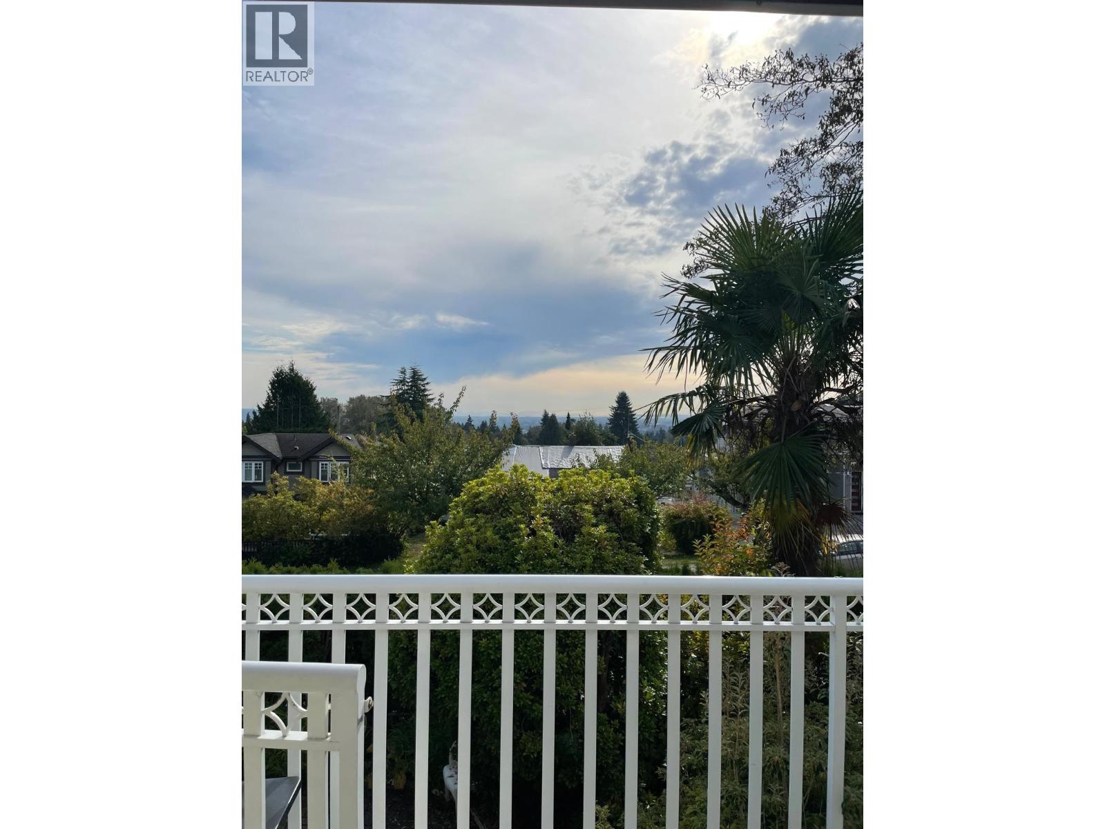 6435 Neville Street, Burnaby, British Columbia  V5C 3H6 - Photo 2 - R3057361