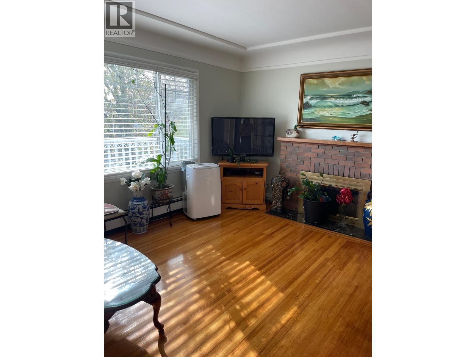 6435 Neville Street, Burnaby, British Columbia  V5C 3H6 - Photo 8 - R3057361