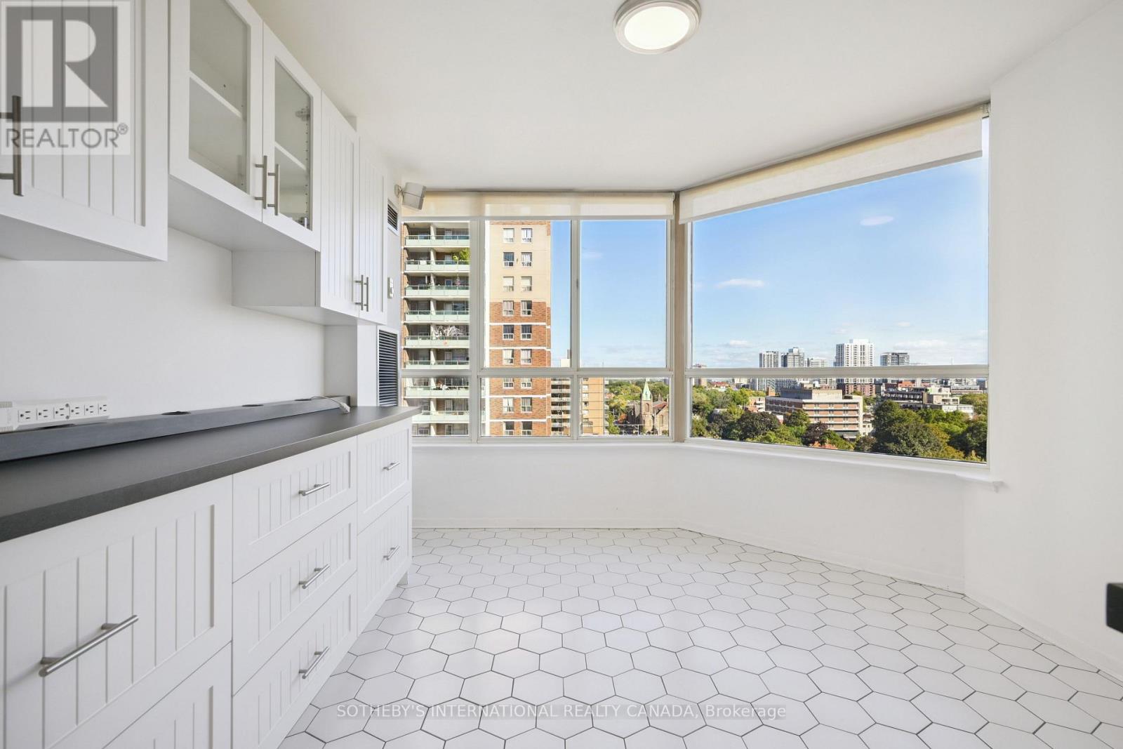 1104 - 130 Carlton Street, Toronto, Ontario  M5A 4K3 - Photo 31 - C12454512