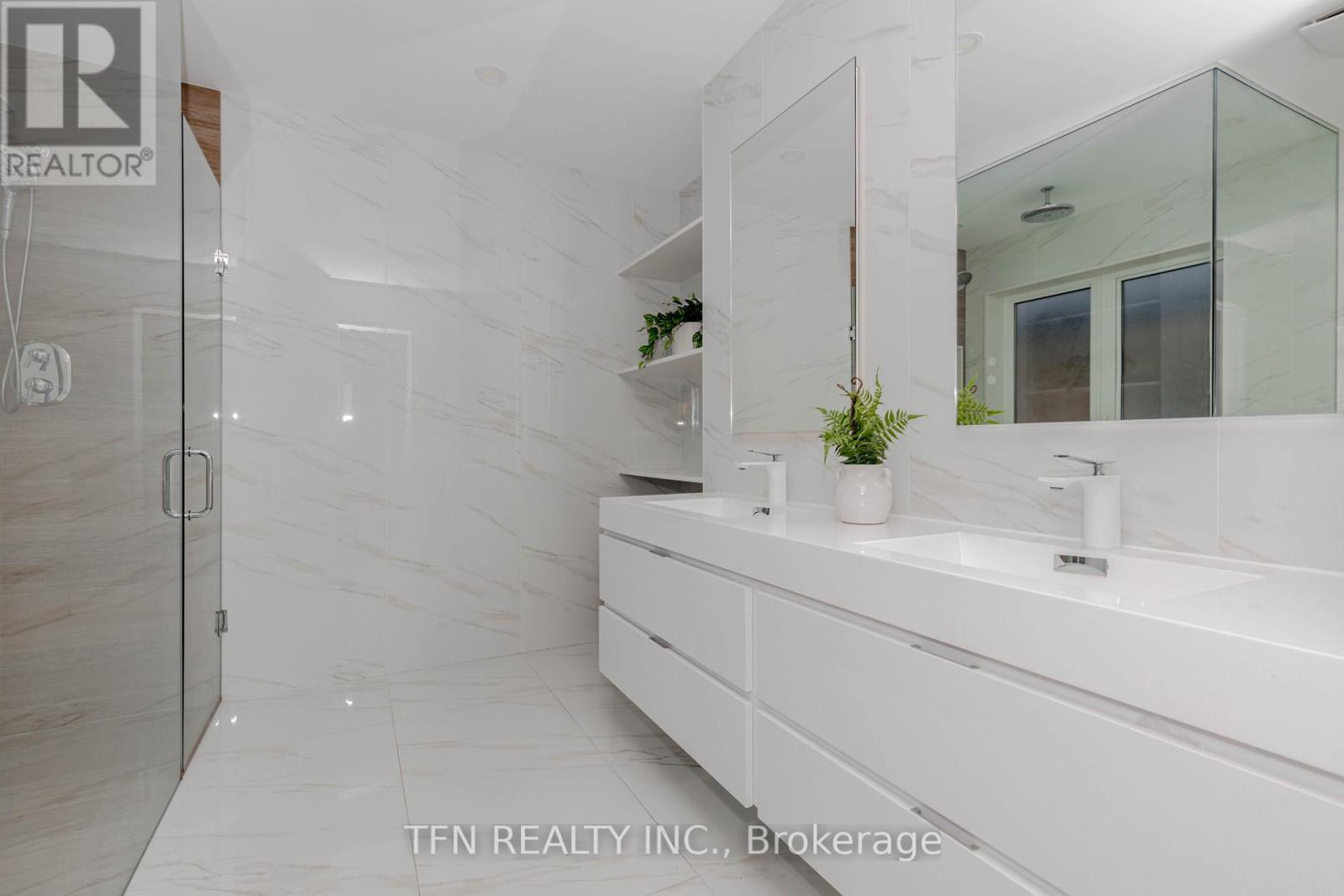7108 Gablehurst Crescent, Mississauga, Ontario  L5W 1E7 - Photo 28 - W12455558
