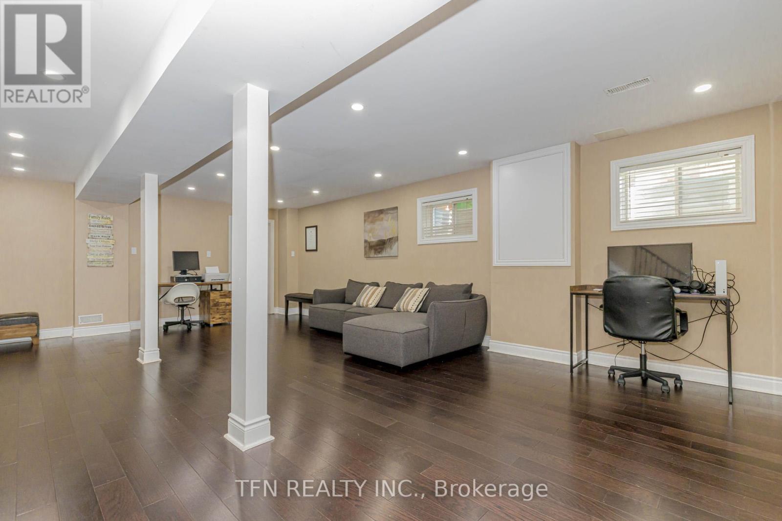 7108 Gablehurst Crescent, Mississauga, Ontario  L5W 1E7 - Photo 38 - W12455558