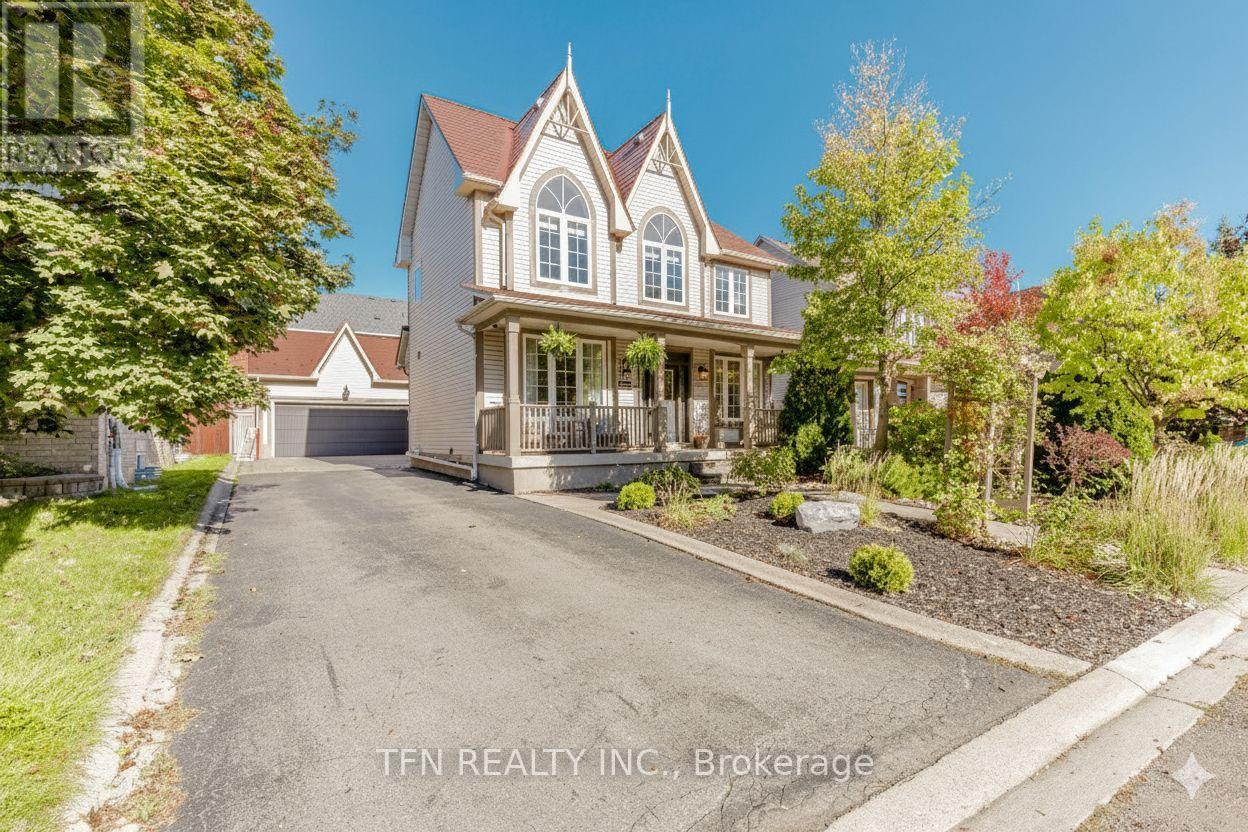 7108 Gablehurst Crescent, Mississauga, Ontario  L5W 1E7 - Photo 2 - W12455558