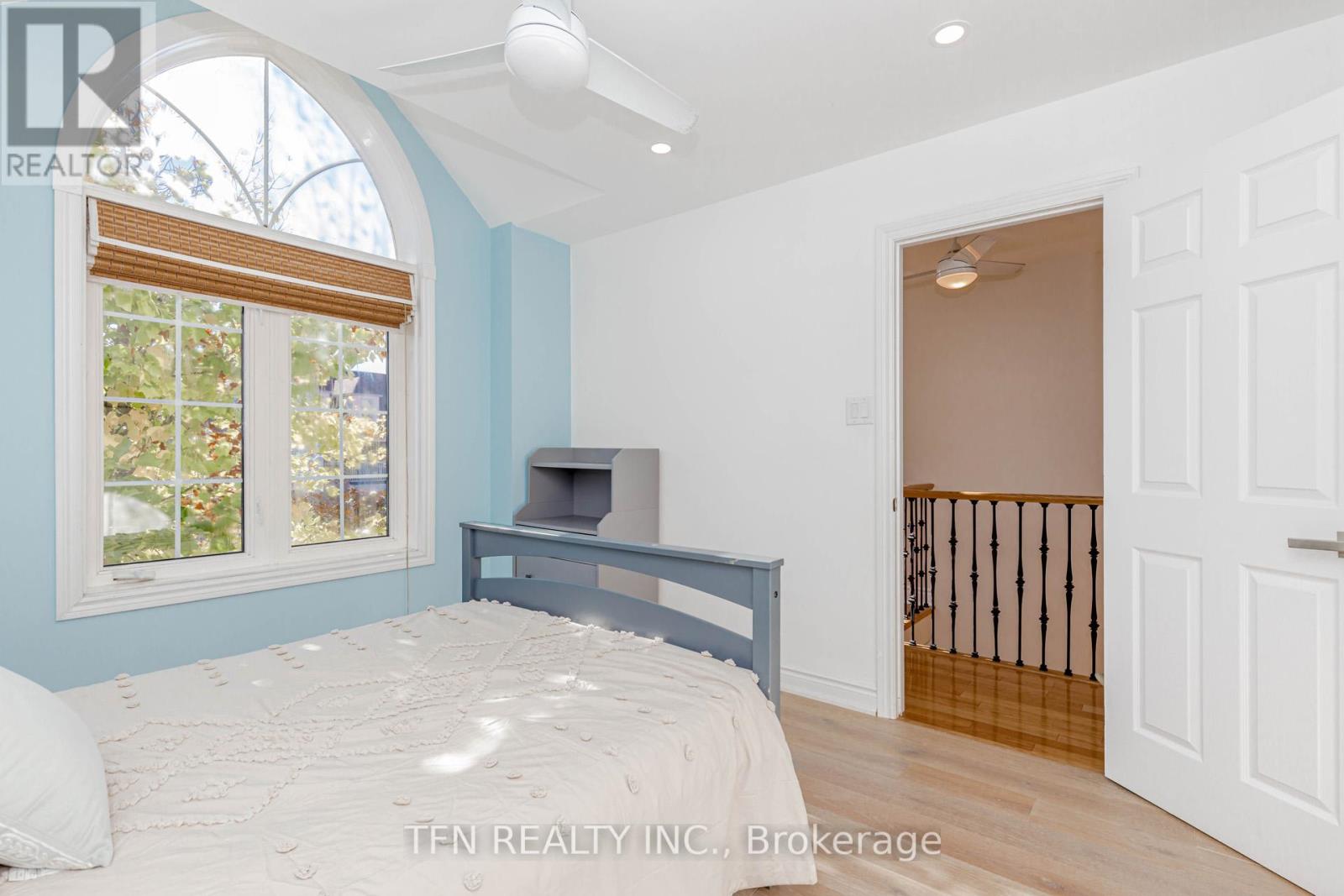 7108 Gablehurst Crescent, Mississauga, Ontario  L5W 1E7 - Photo 32 - W12455558
