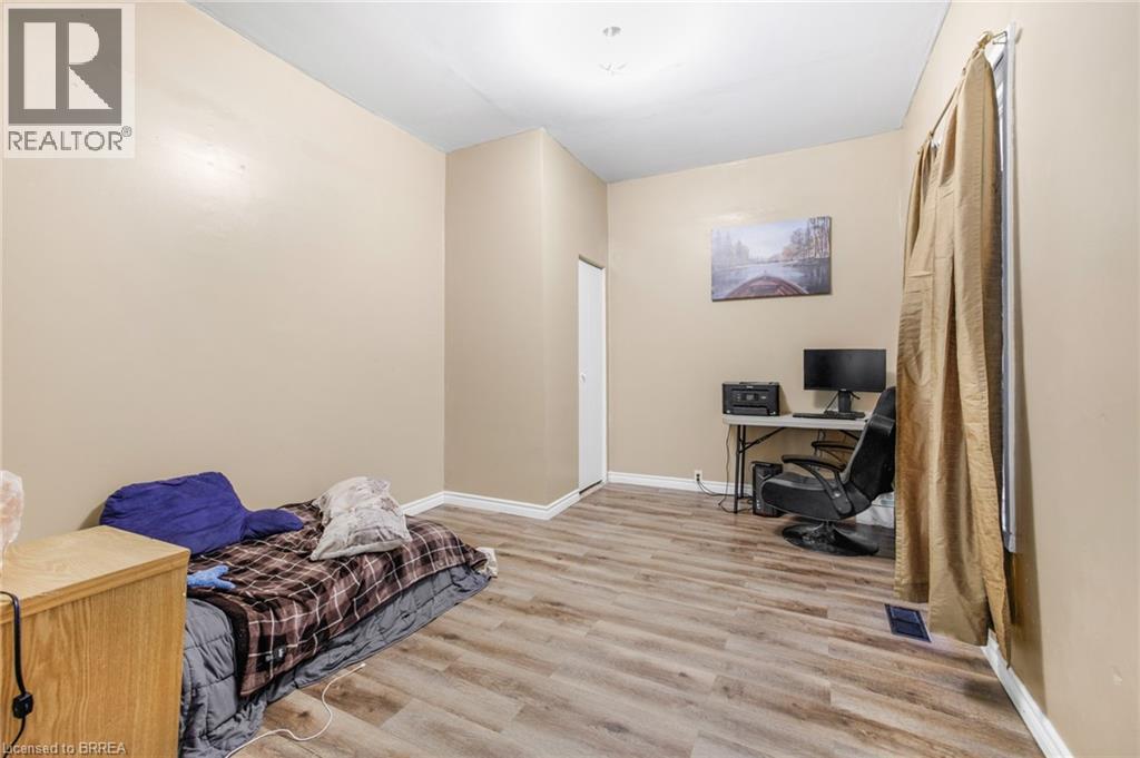 9 Superior Street, Brantford, Ontario  N3S 2J9 - Photo 10 - 40777601
