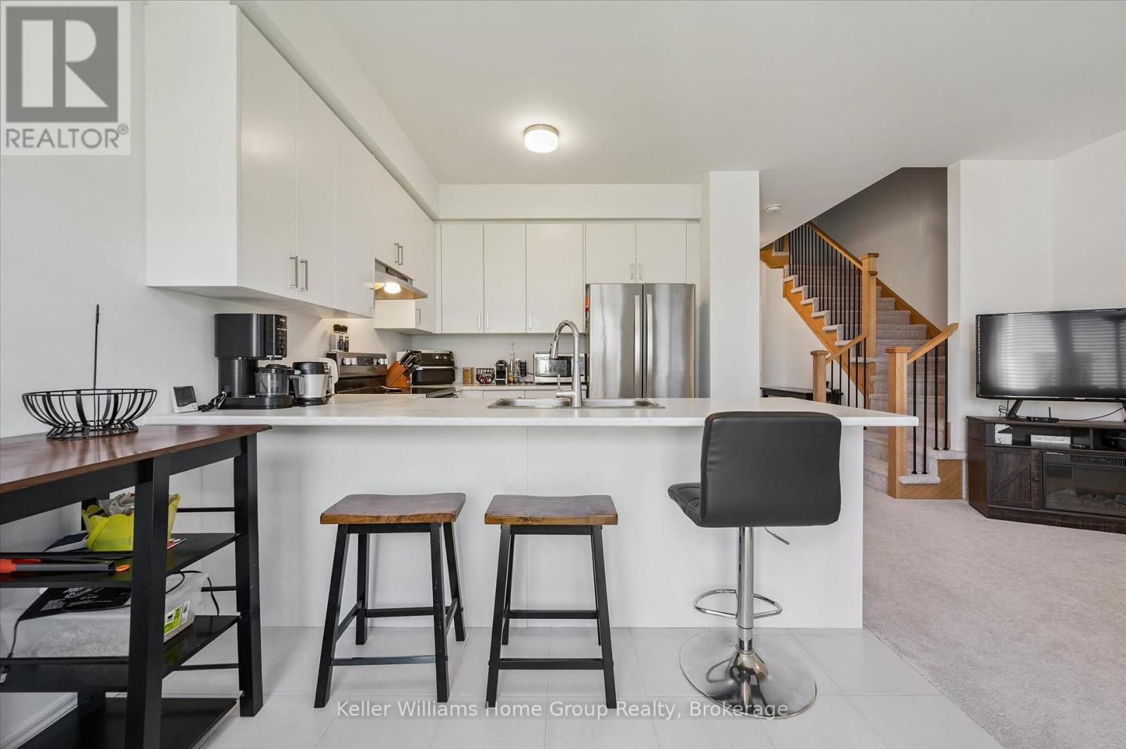 13 Edminston Drive, Centre Wellington, Ontario  N1M 0J3 - Photo 7 - X12442403