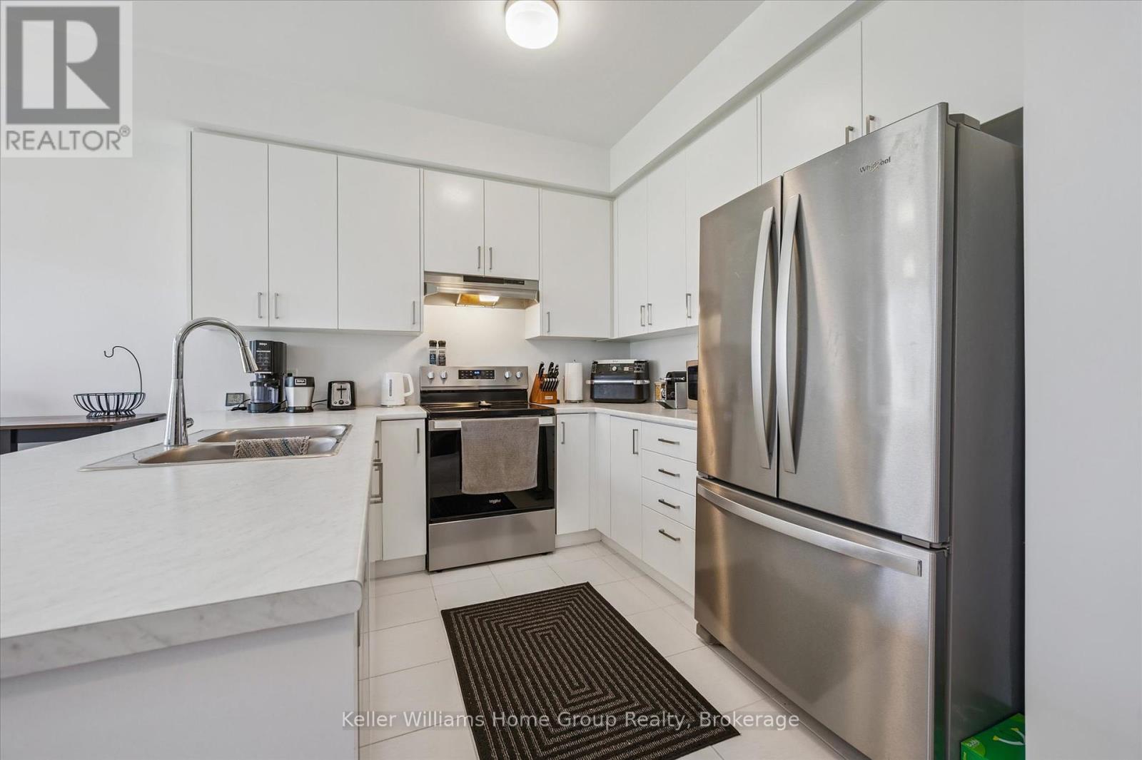 13 Edminston Drive, Centre Wellington, Ontario  N1M 0J3 - Photo 5 - X12442403