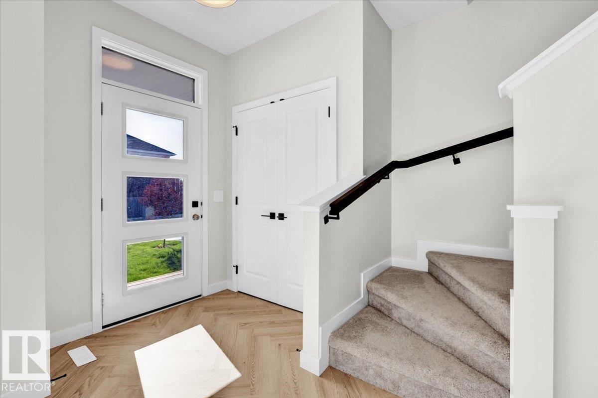 1328 Keswick Dr Sw, Edmonton, Alberta  T6W 4V8 - Photo 2 - E4461634