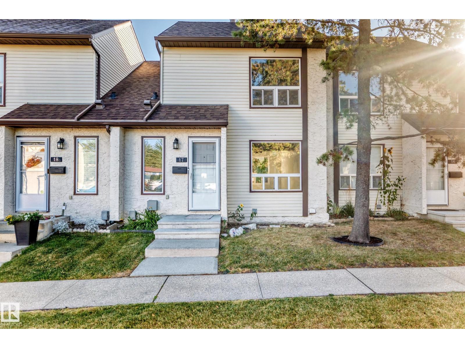 #17 1651 46 St Nw, Edmonton, Alberta  T6L 5H2 - Photo 2 - E4461638