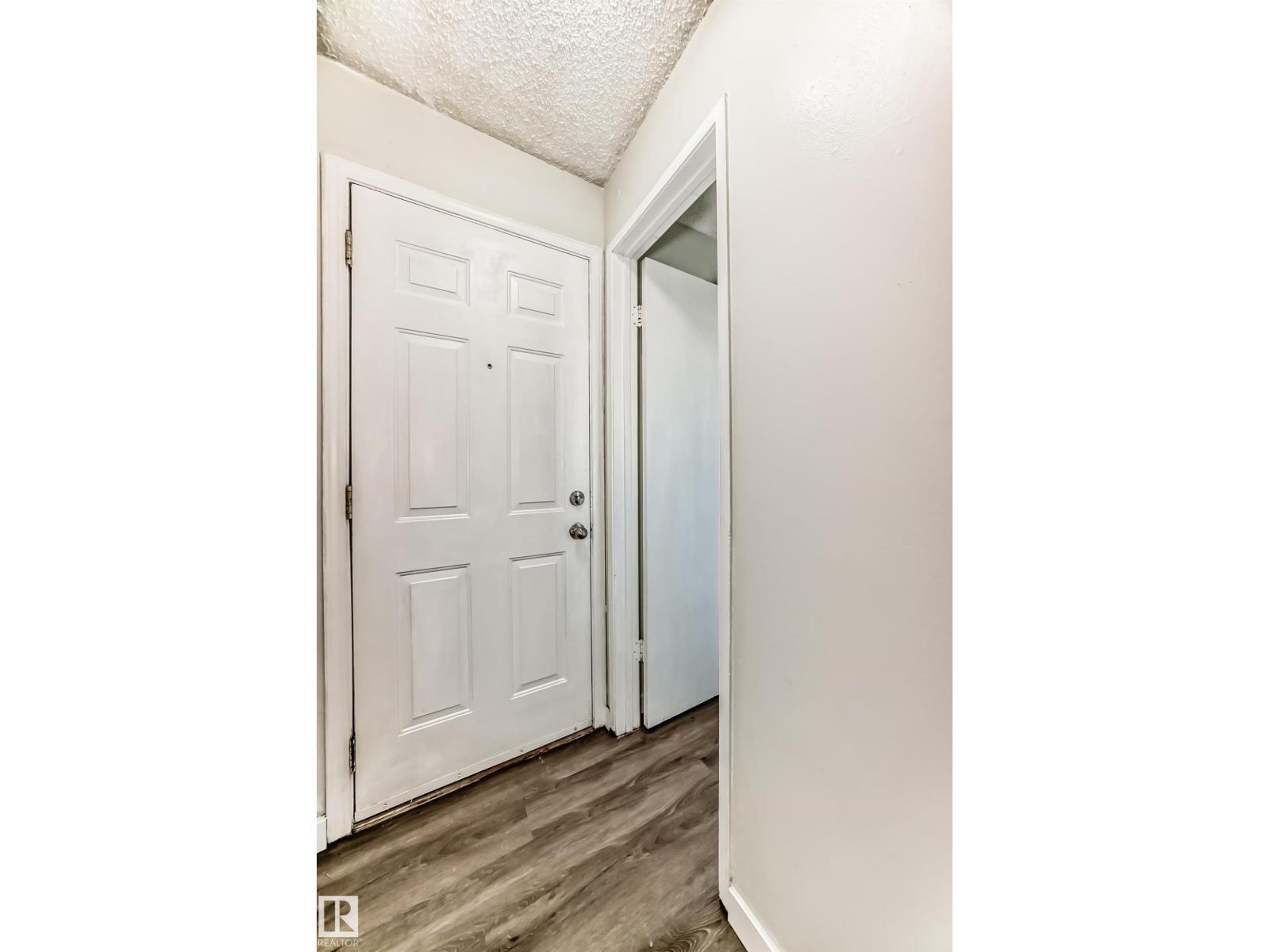 #17 1651 46 St Nw, Edmonton, Alberta  T6L 5H2 - Photo 3 - E4461638
