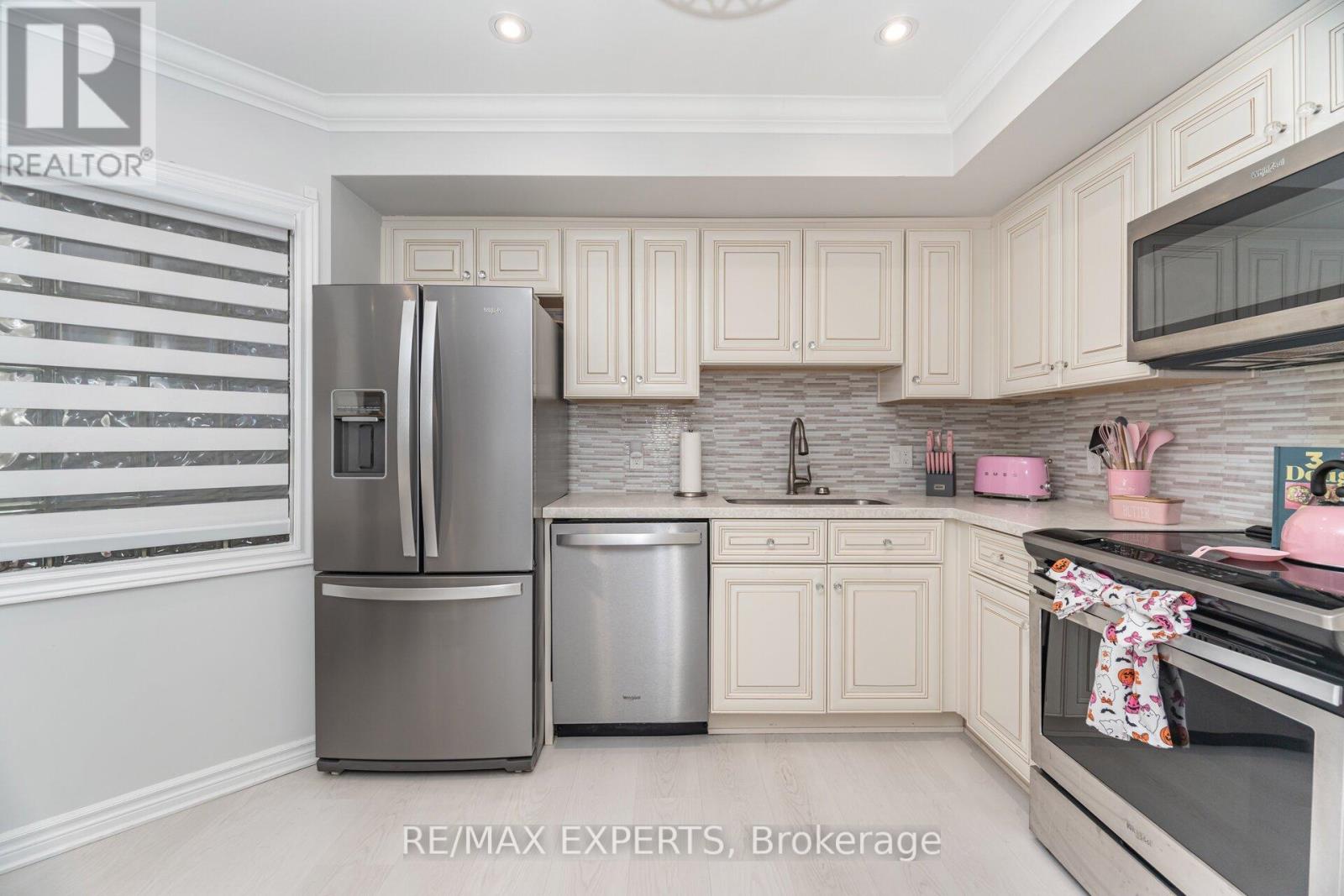 22 - 77 Mill Street E, New Tecumseth (Tottenham), Ontario  L0G 1W0 - Photo 18 - N12449639