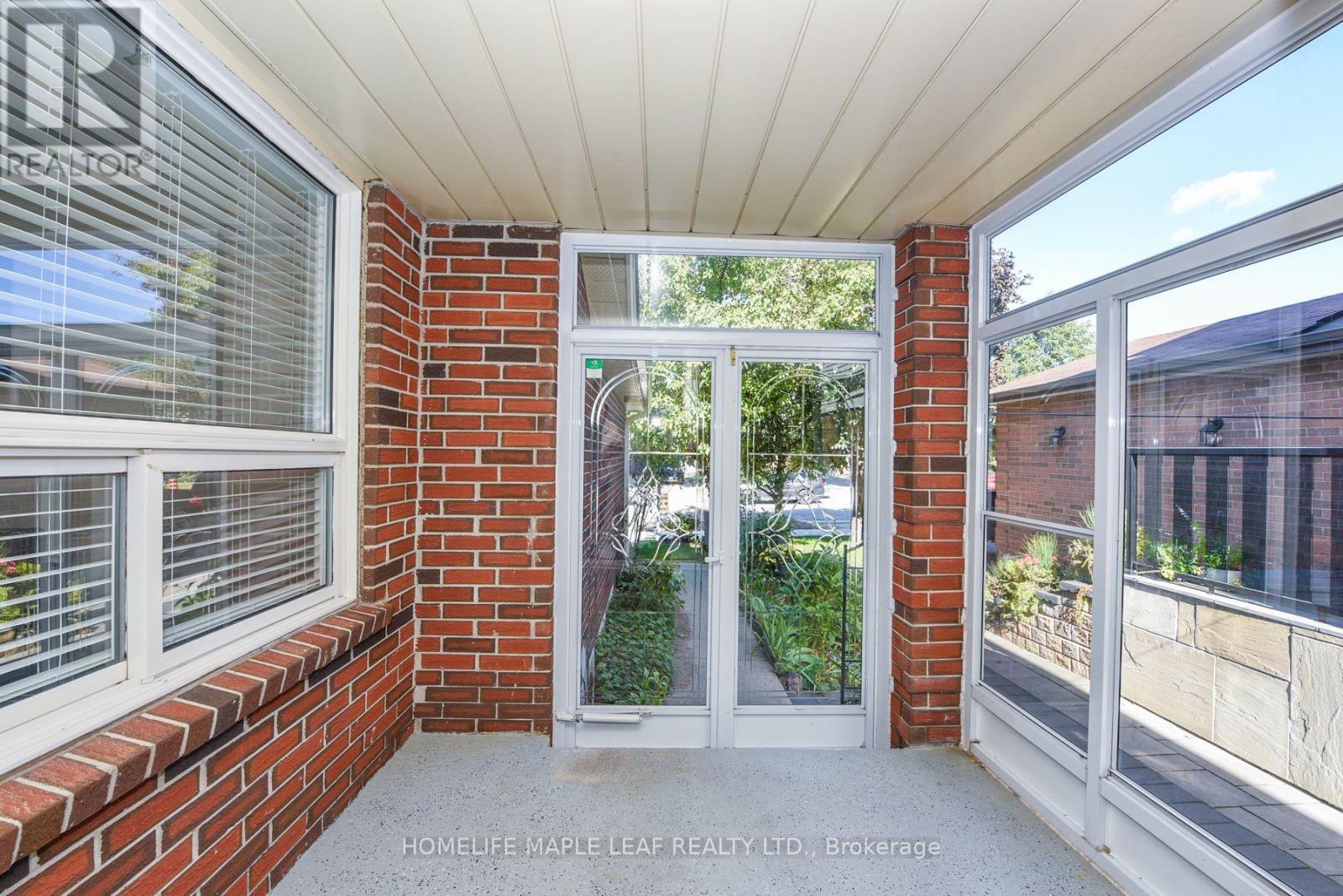 3476 Ingram Road, Mississauga, Ontario  L5L 4M7 - Photo 4 - W12456171