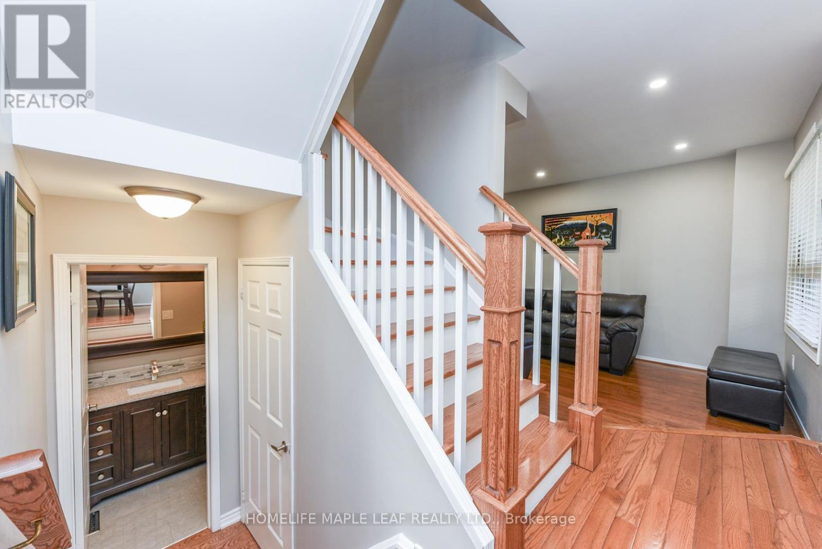 3476 Ingram Road, Mississauga, Ontario  L5L 4M7 - Photo 9 - W12456171