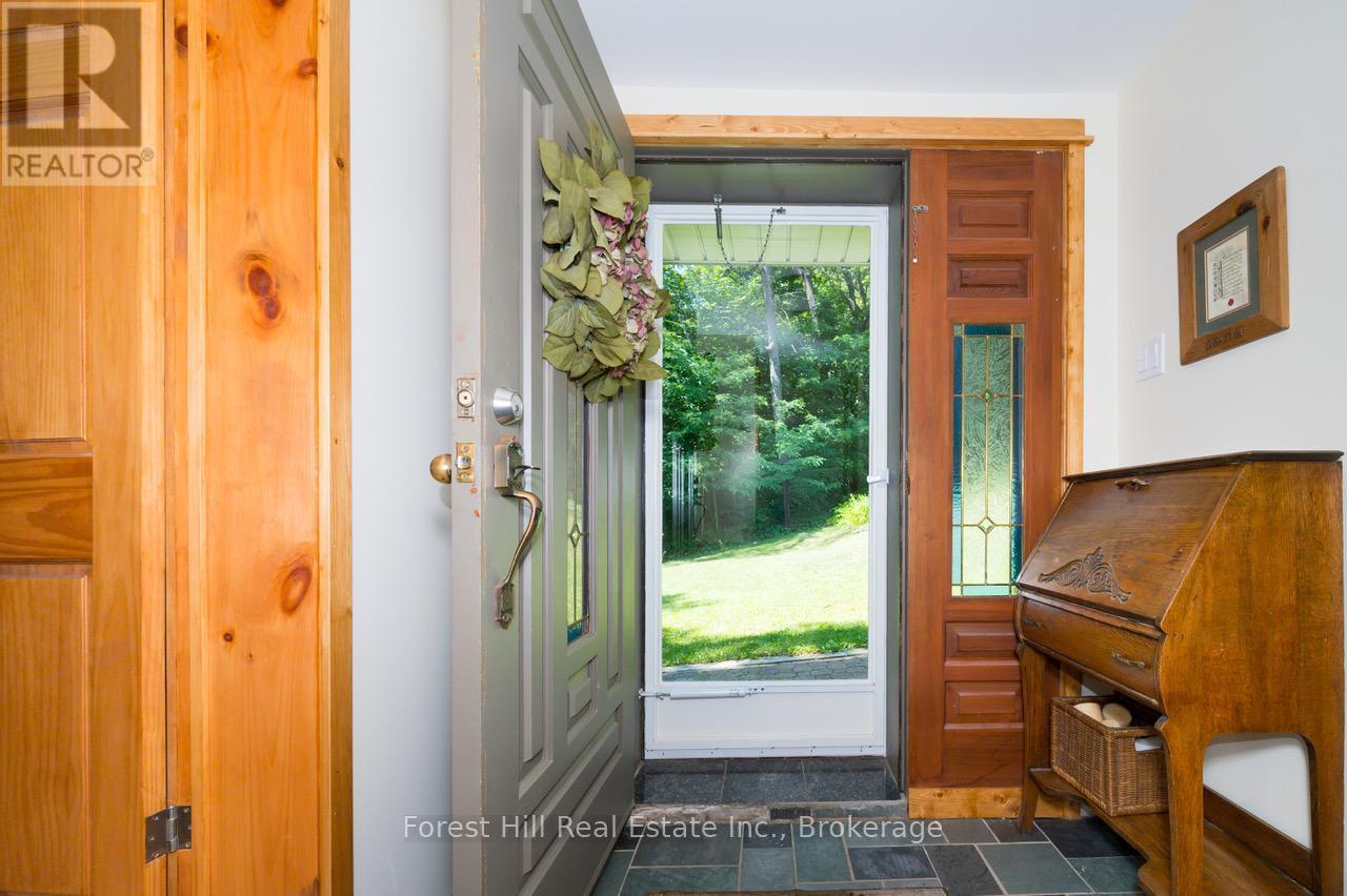 1289 Delbrooke Road, Lake Of Bays, Ontario  P0H 1H0 - Photo 42 - X12454411