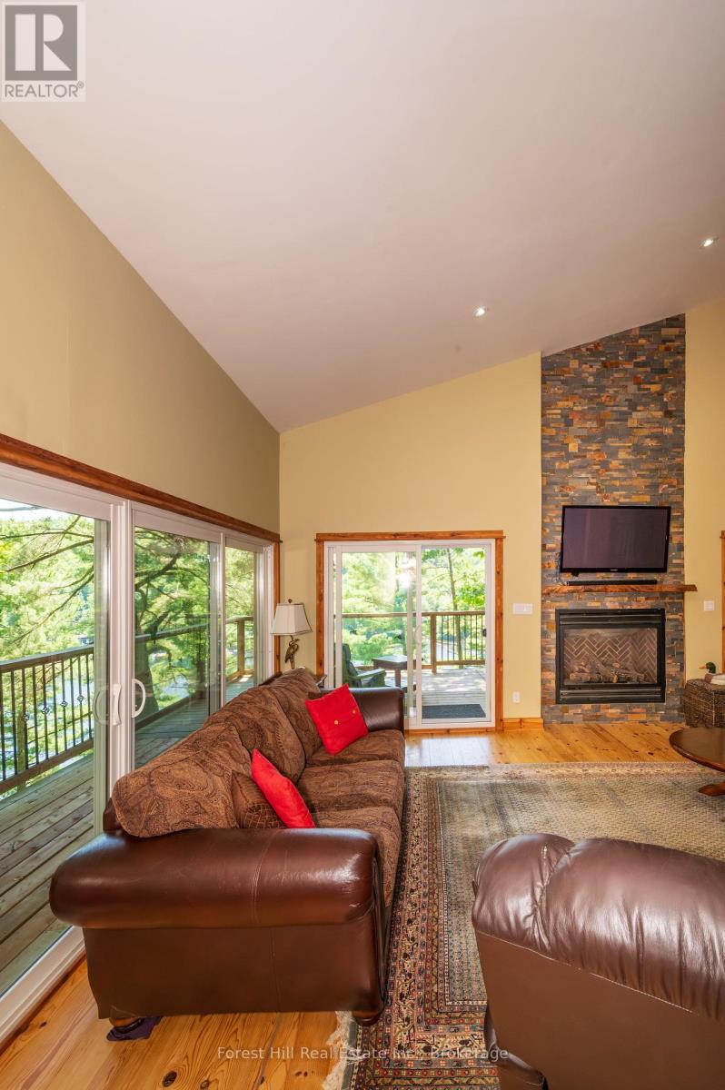 1289 Delbrooke Road, Lake Of Bays, Ontario  P0H 1H0 - Photo 39 - X12454411