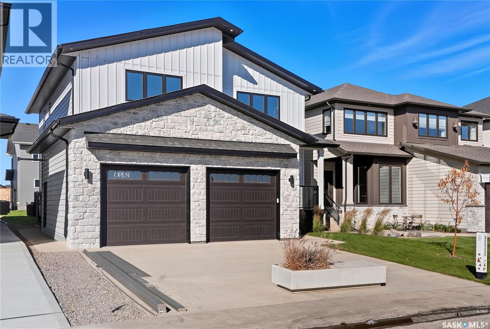 318 Taube Green, Saskatoon, Saskatchewan  S7V 1M4 - Photo 3 - SK020415