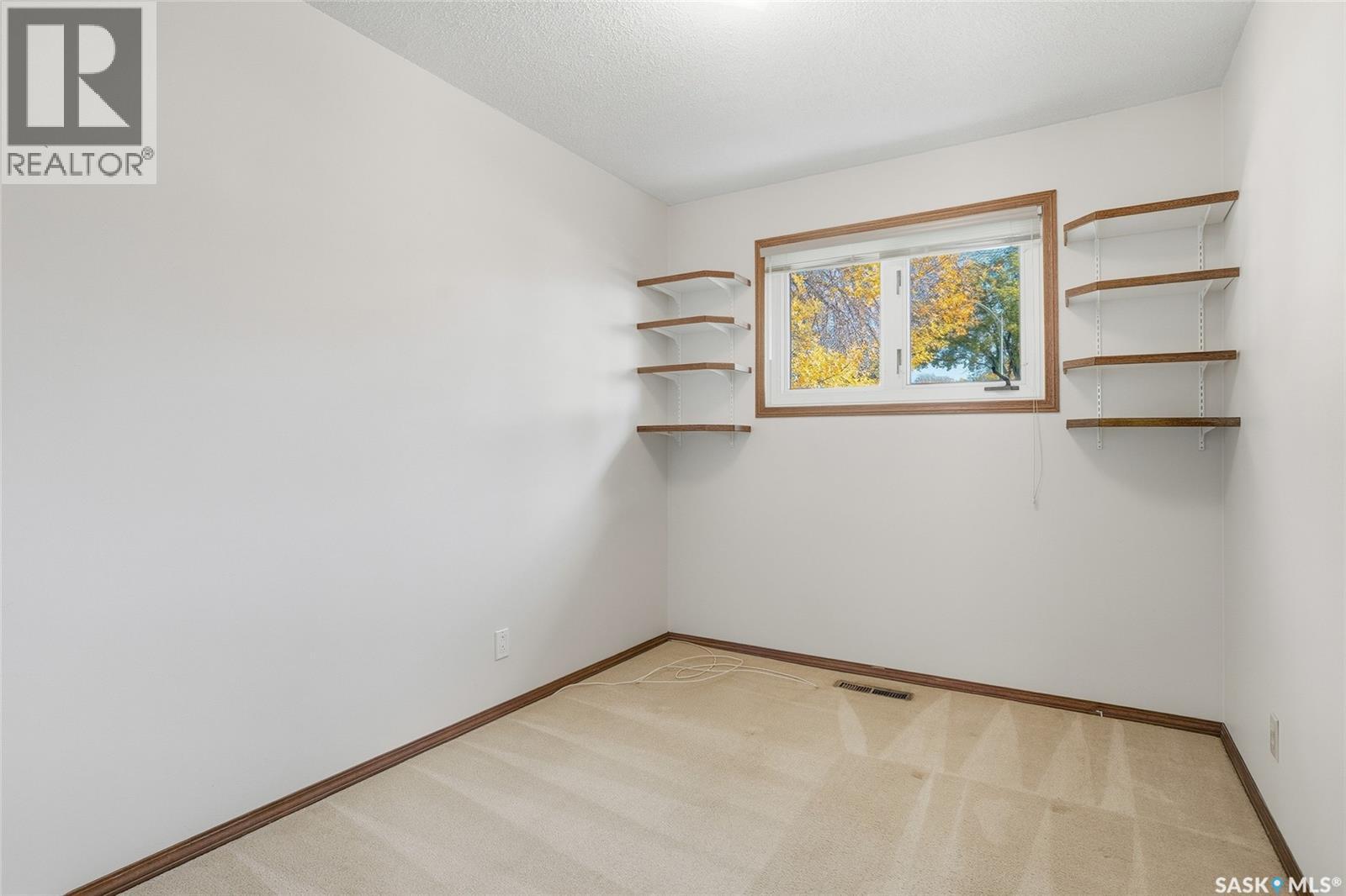 421 Winnipeg Avenue S, Saskatoon, Saskatchewan  S7M 3M6 - Photo 13 - SK020376
