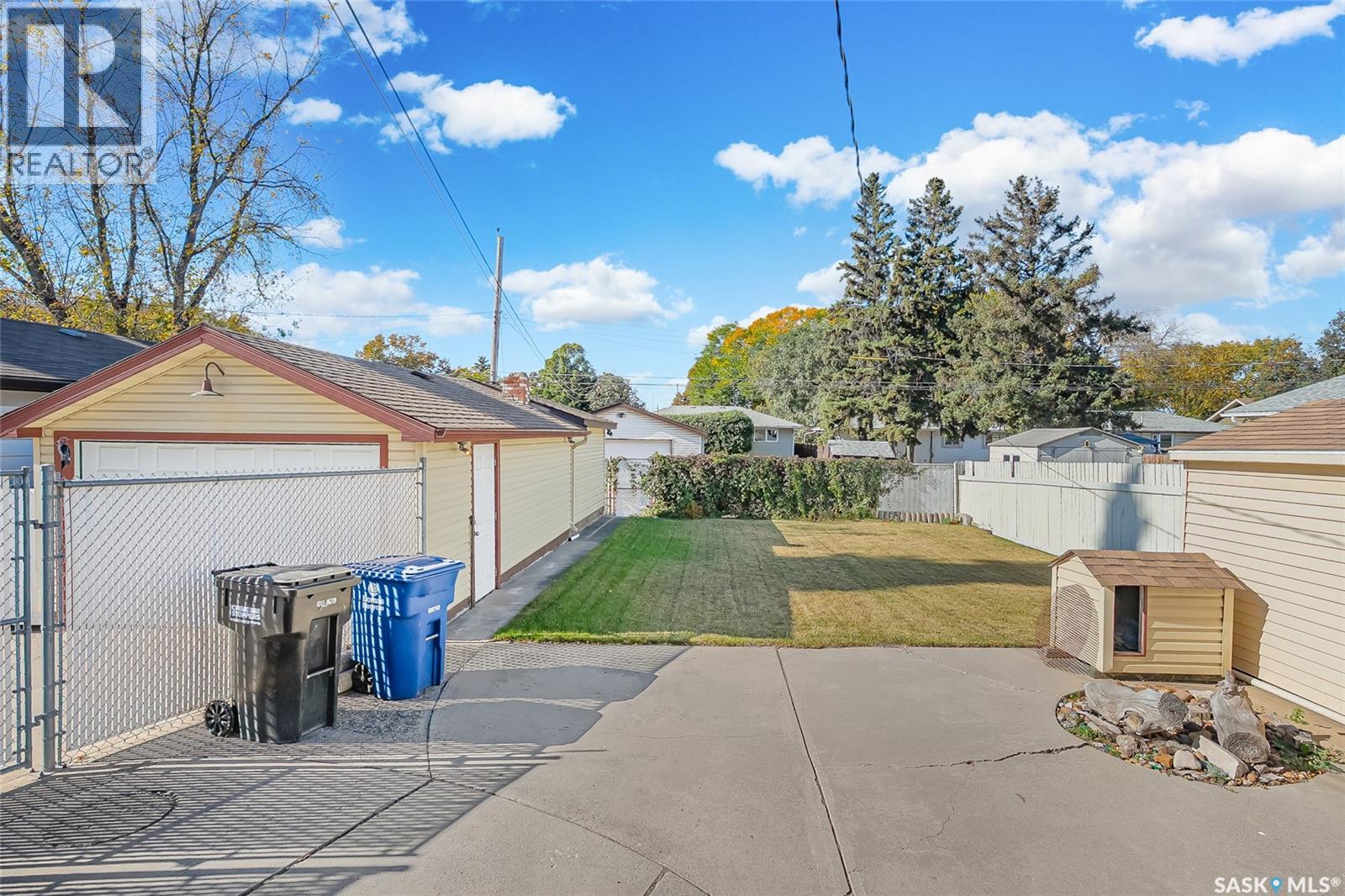421 Winnipeg Avenue S, Saskatoon, Saskatchewan  S7M 3M6 - Photo 37 - SK020376
